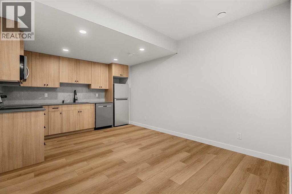 192 Belmont Place SW - 35