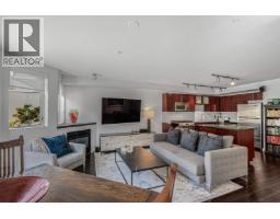 207 122 E 3rd Street, North Vancouver, BC V7L1E6 Photo 6