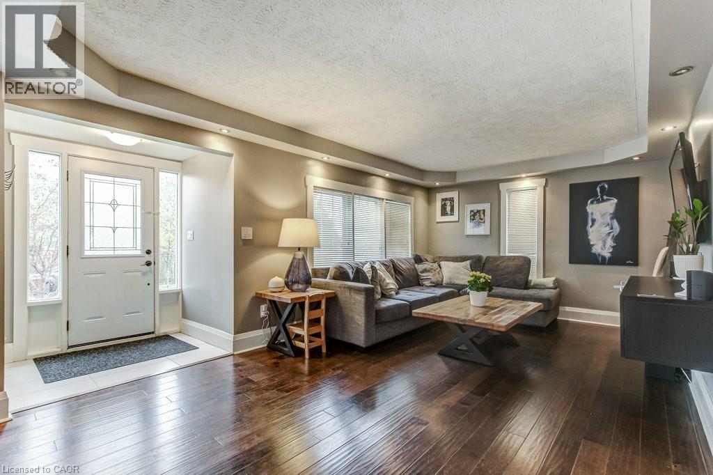 114 SECOND Street N, Stoney Creek, Ontario, L8G1Z4 — Photo 6