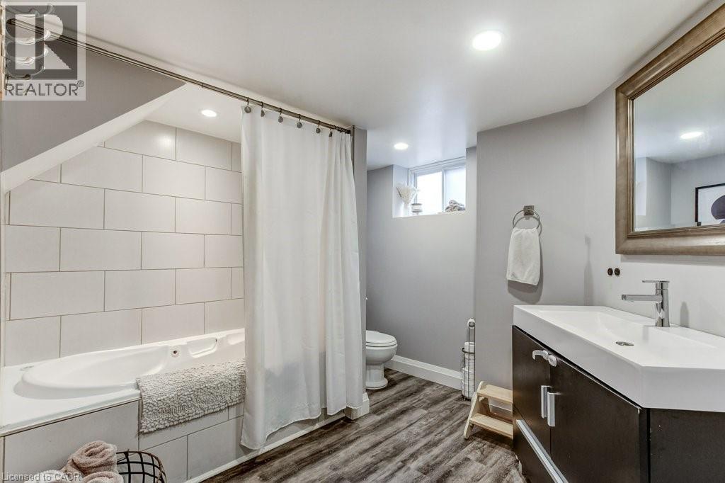 114 SECOND Street N, Stoney Creek, Ontario, L8G1Z4 — Photo 32