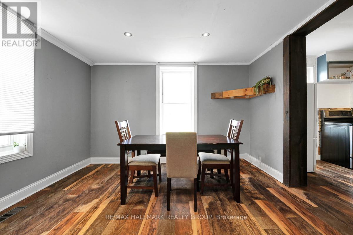 20 BROCK STREET S - 11