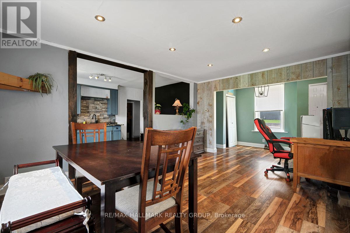 20 BROCK STREET S - 12