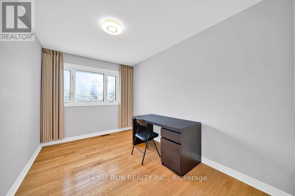 3334 RIVERSIDE DRIVE - 27