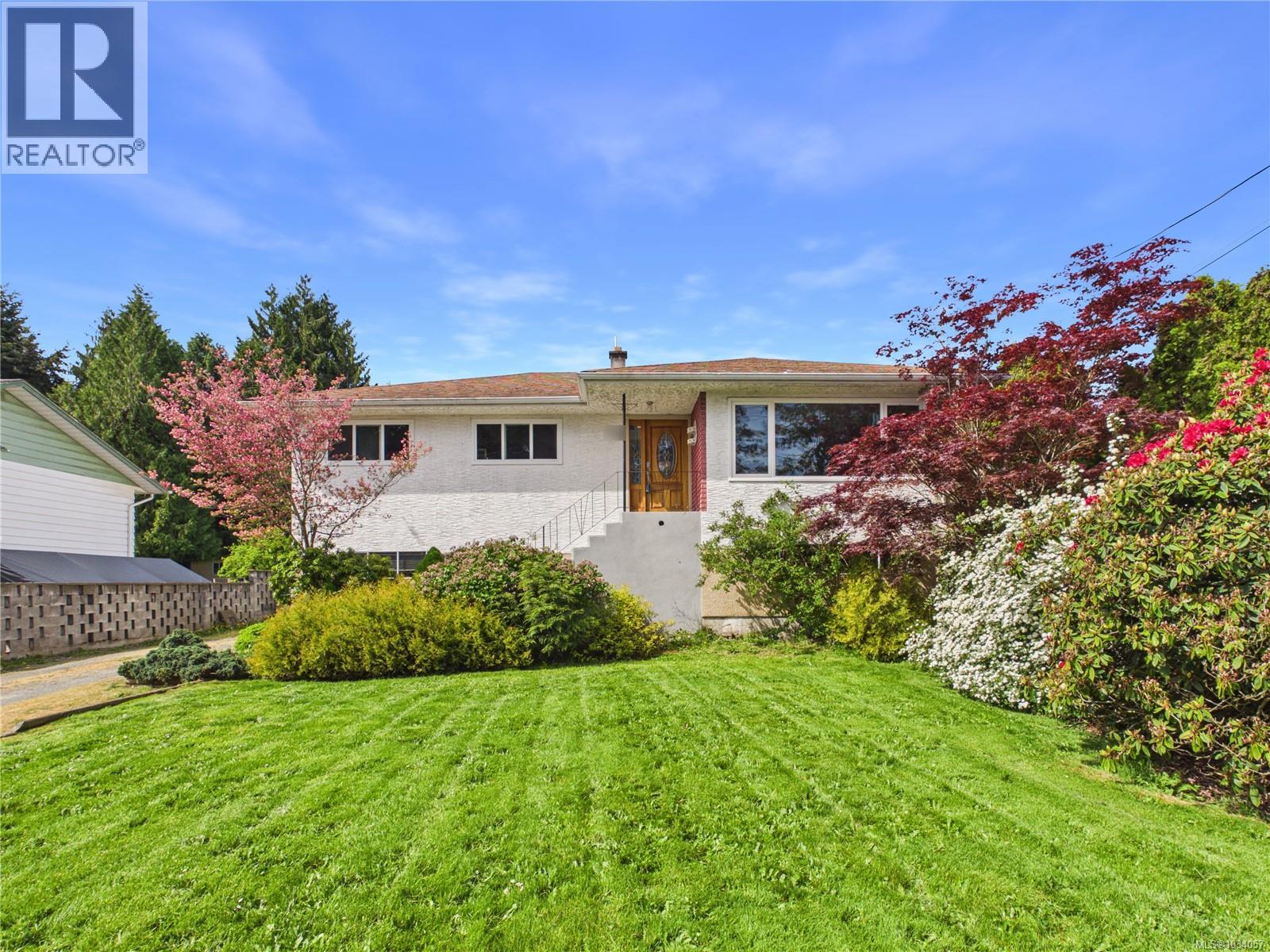 9992 Victoria Rd - 51