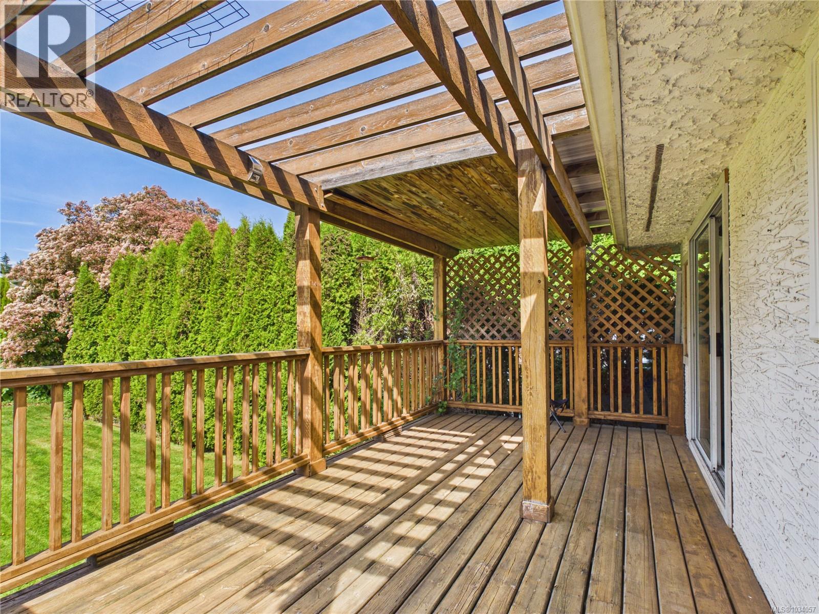 9992 Victoria Rd - 46