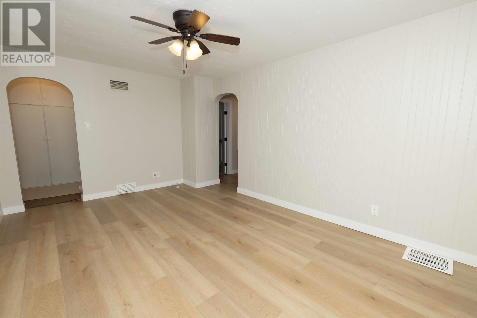 141 Kenogami AVE S, Thunder Bay, Ontario, P7B4R8 — Photo 4