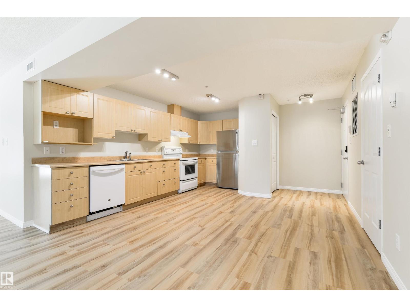 #112 10311 111 ST NW - 10