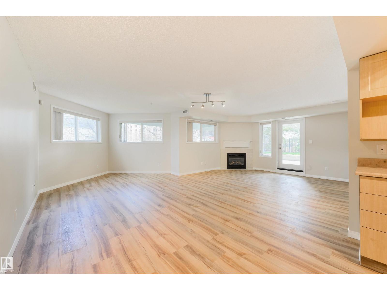 #112 10311 111 ST NW - 20