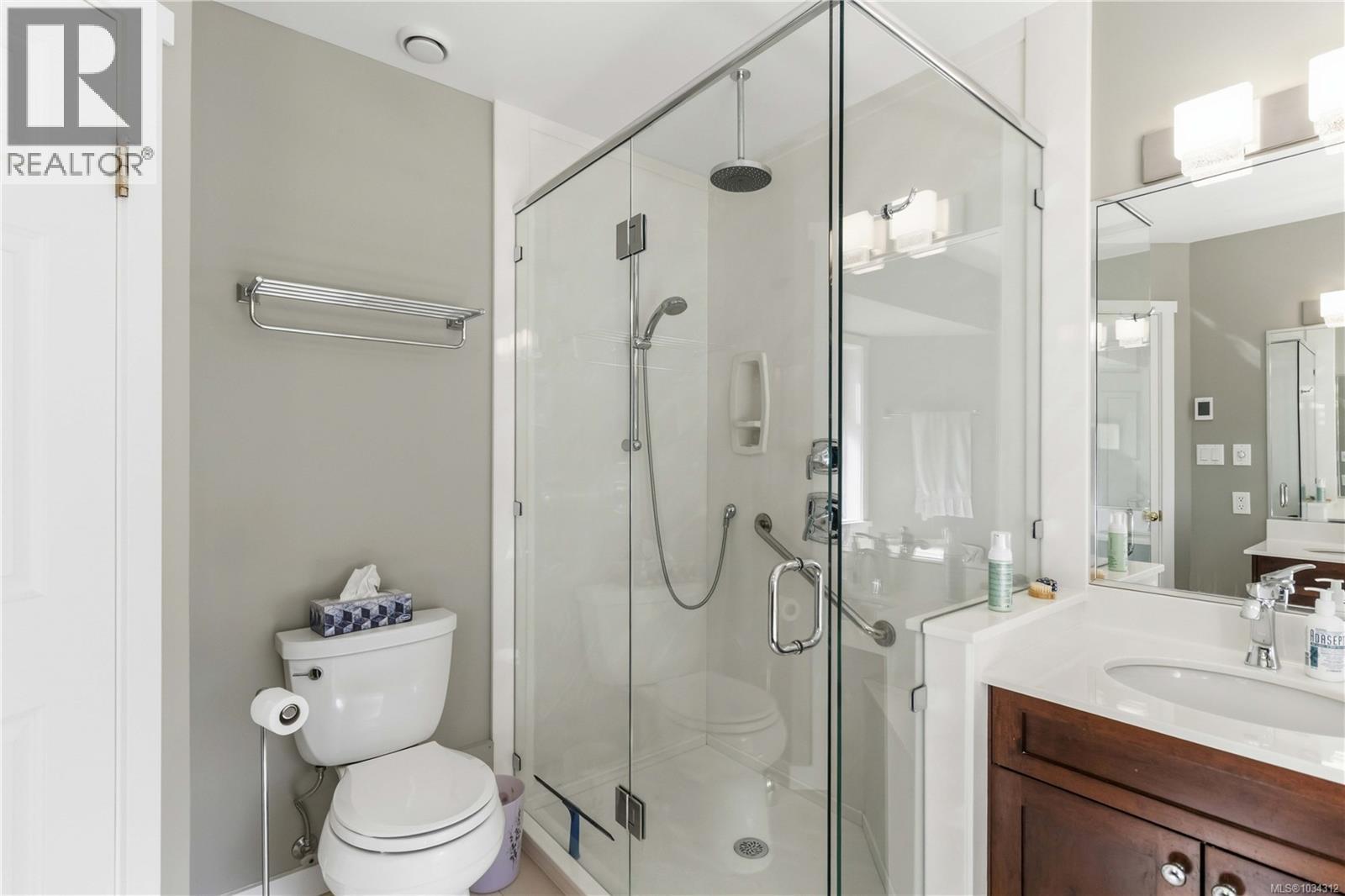  5195 Walema Court, Saanich