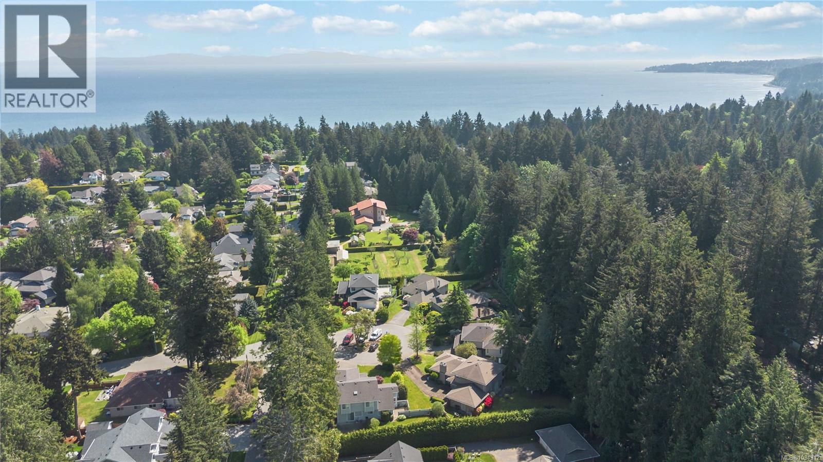  5195 Walema Court, Saanich