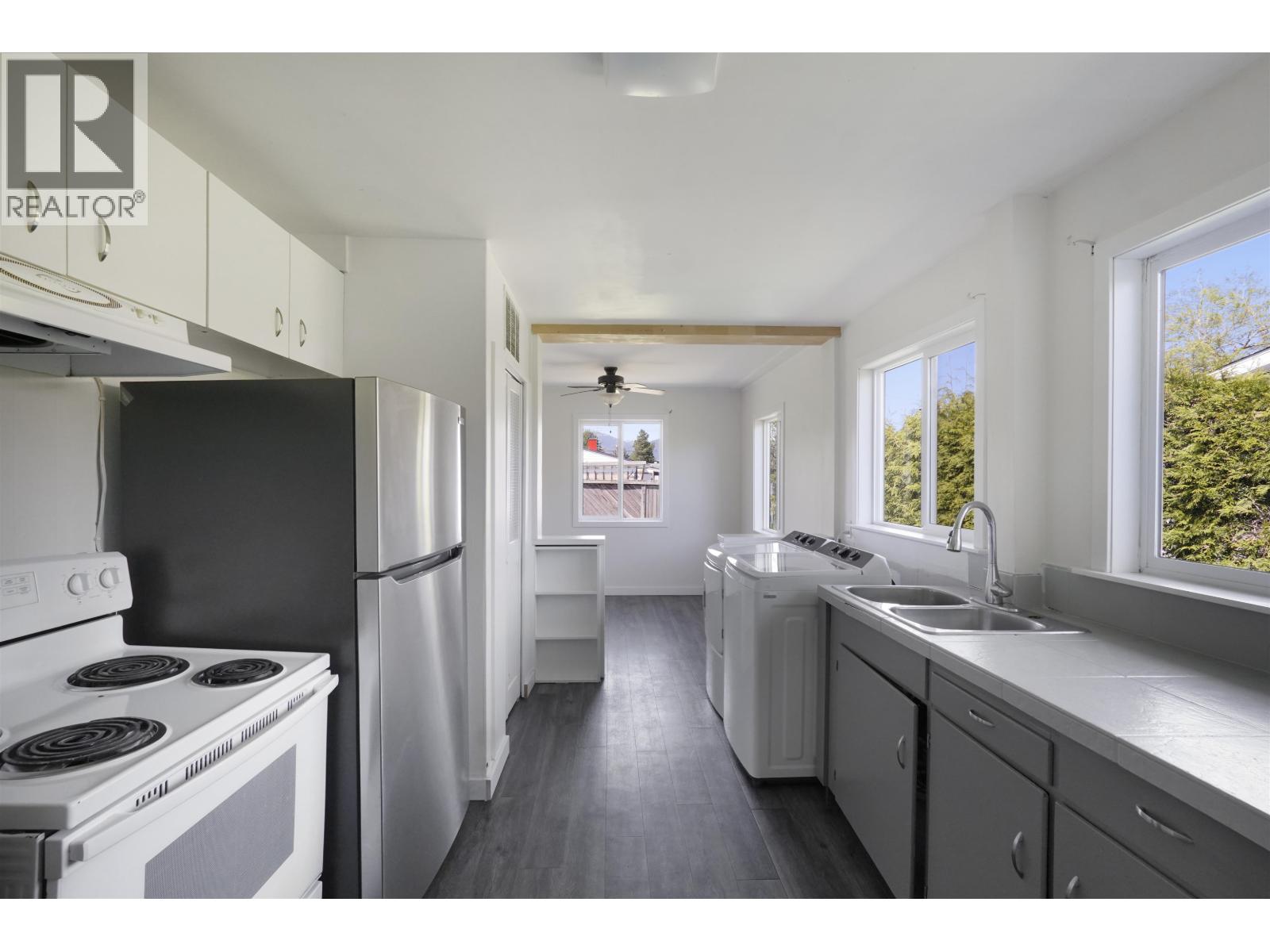 60 STARLING STREET - Image 2