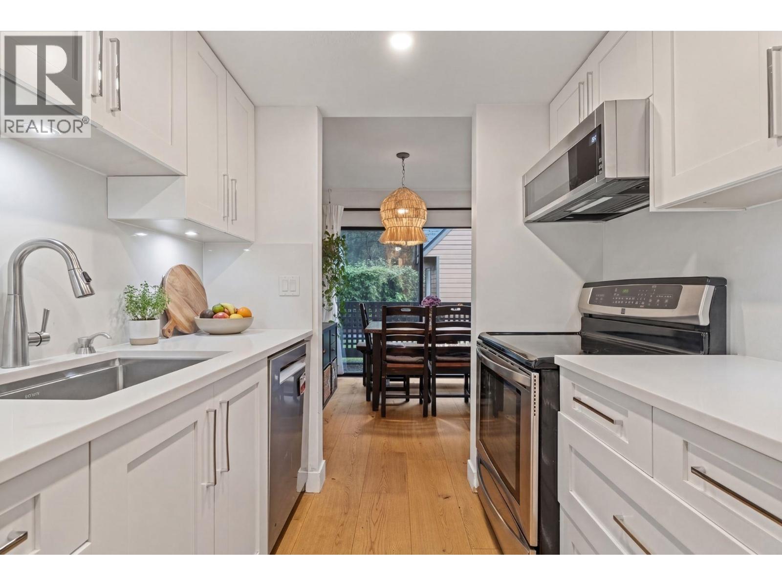 9140 CENTAURUS CIRCLE, Burnaby