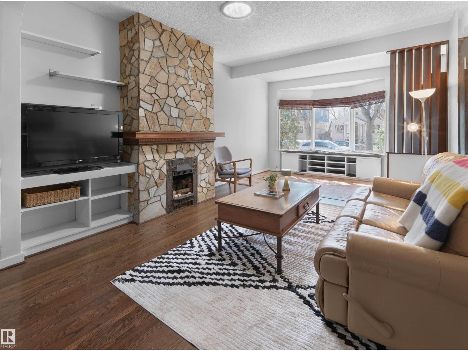 9808 90 AV NW, Edmonton