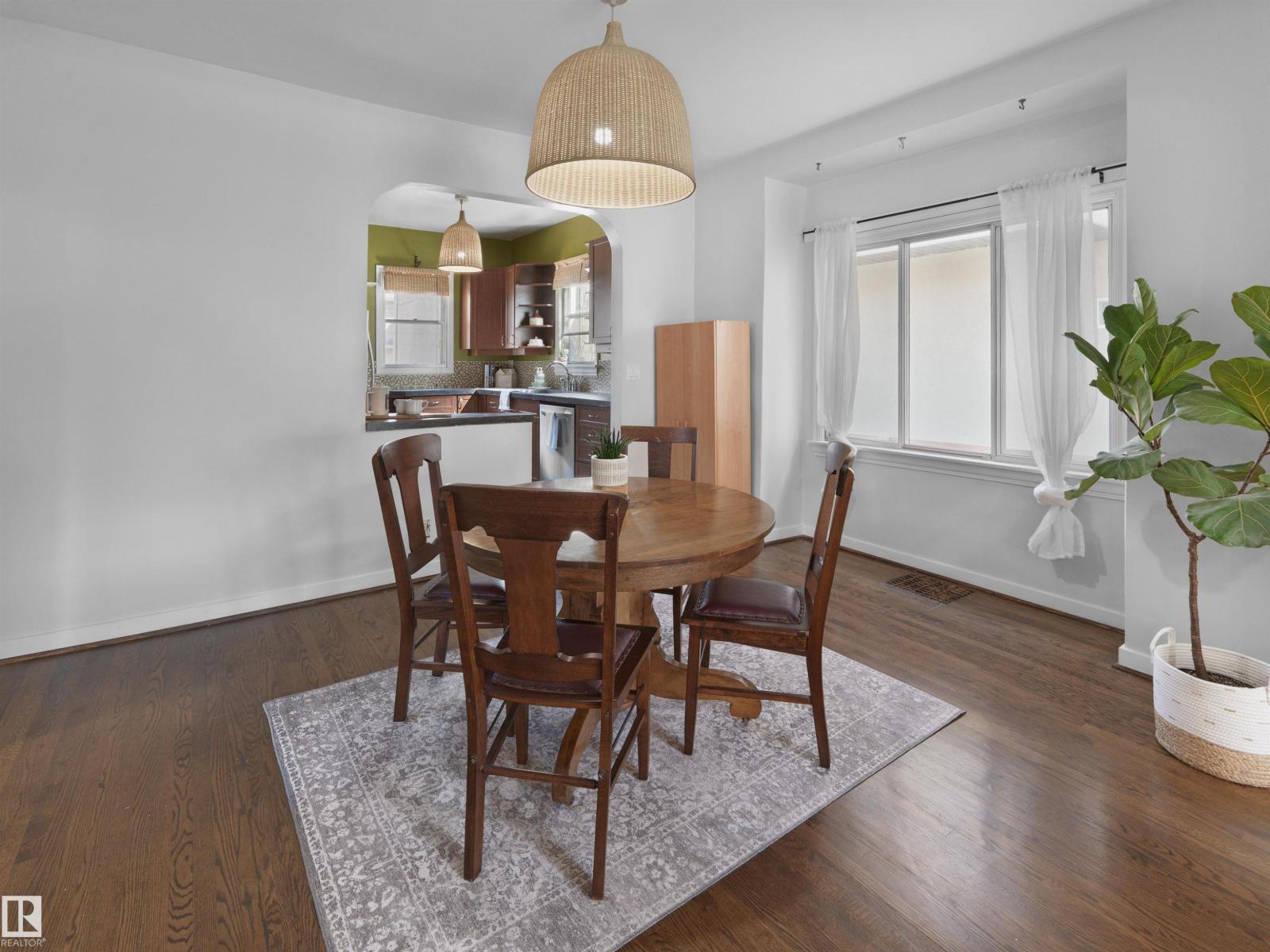 9808 90 AV NW, Edmonton