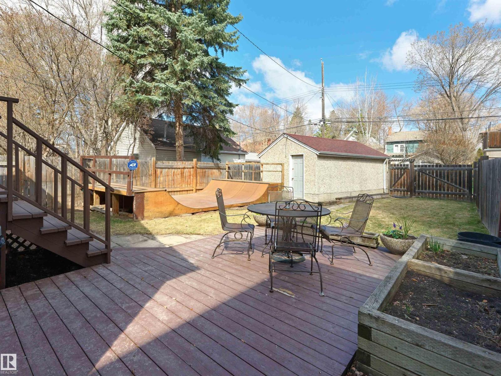 9808 90 AV NW, Edmonton