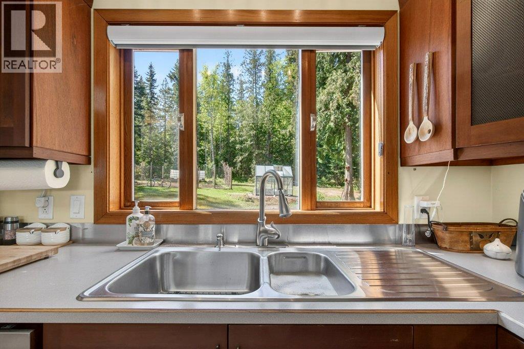 22 Crossman Road - 23
