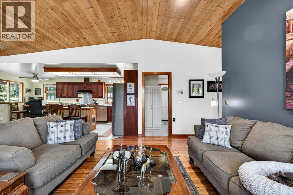 22 Crossman Road - 31