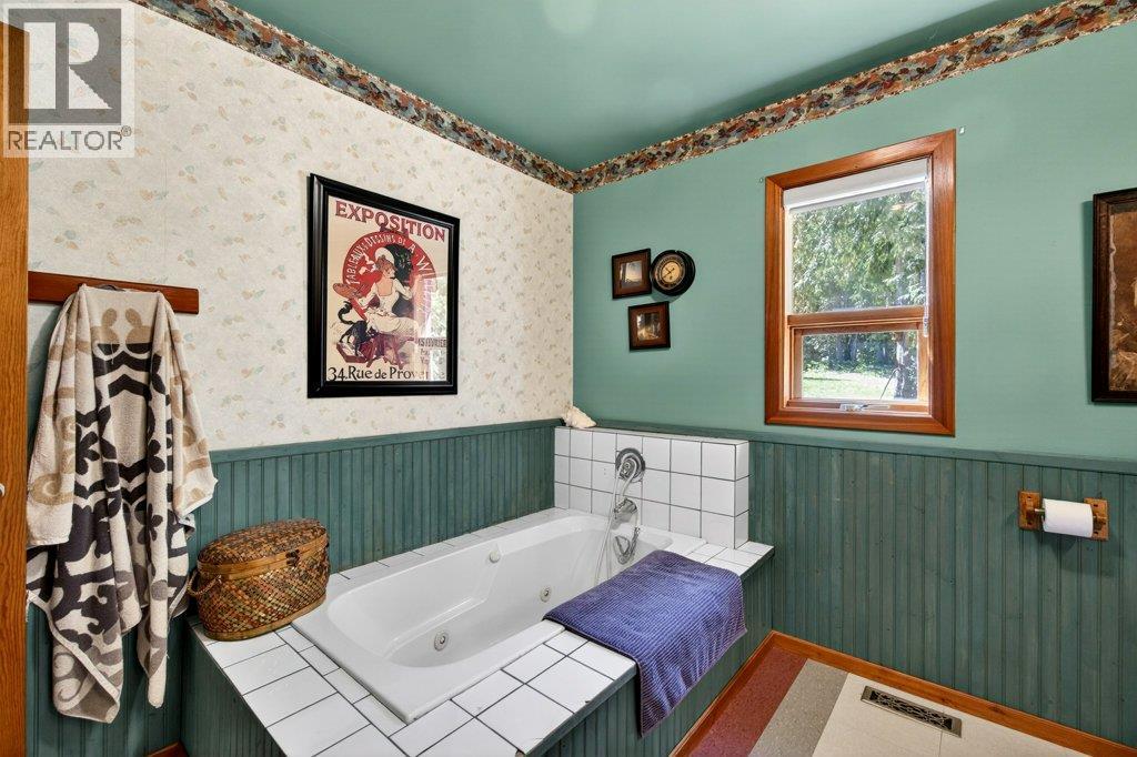 22 Crossman Road - 38