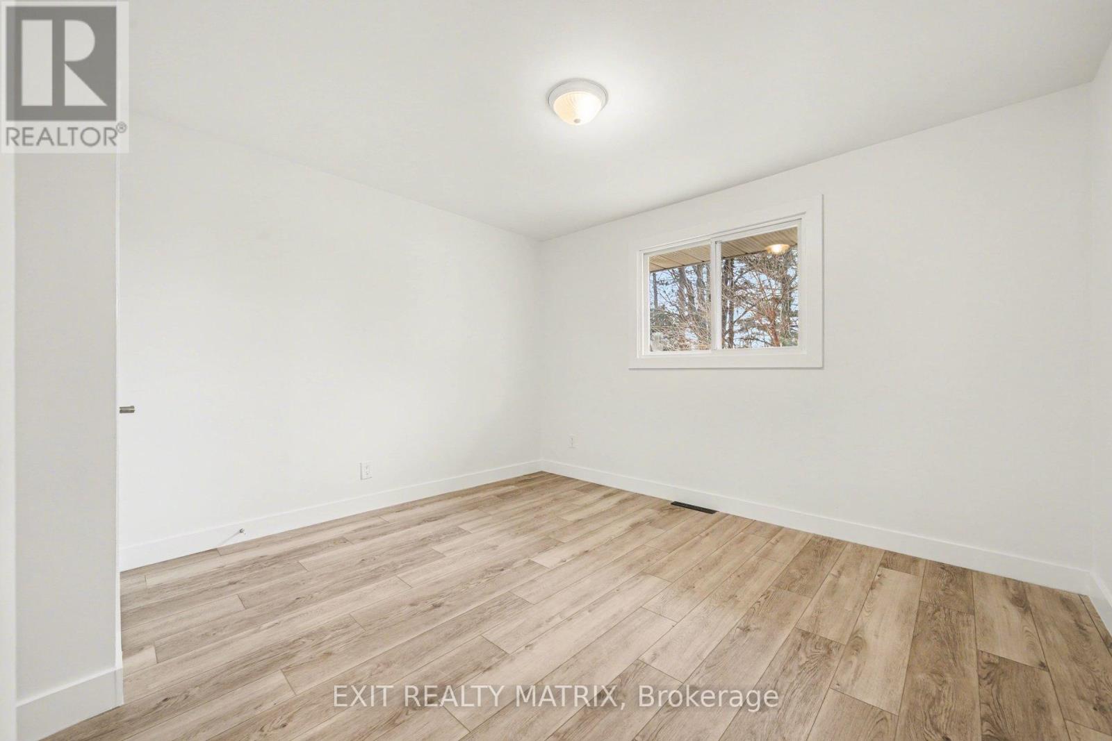 1740 SAINT-LAURENT STREET - 19