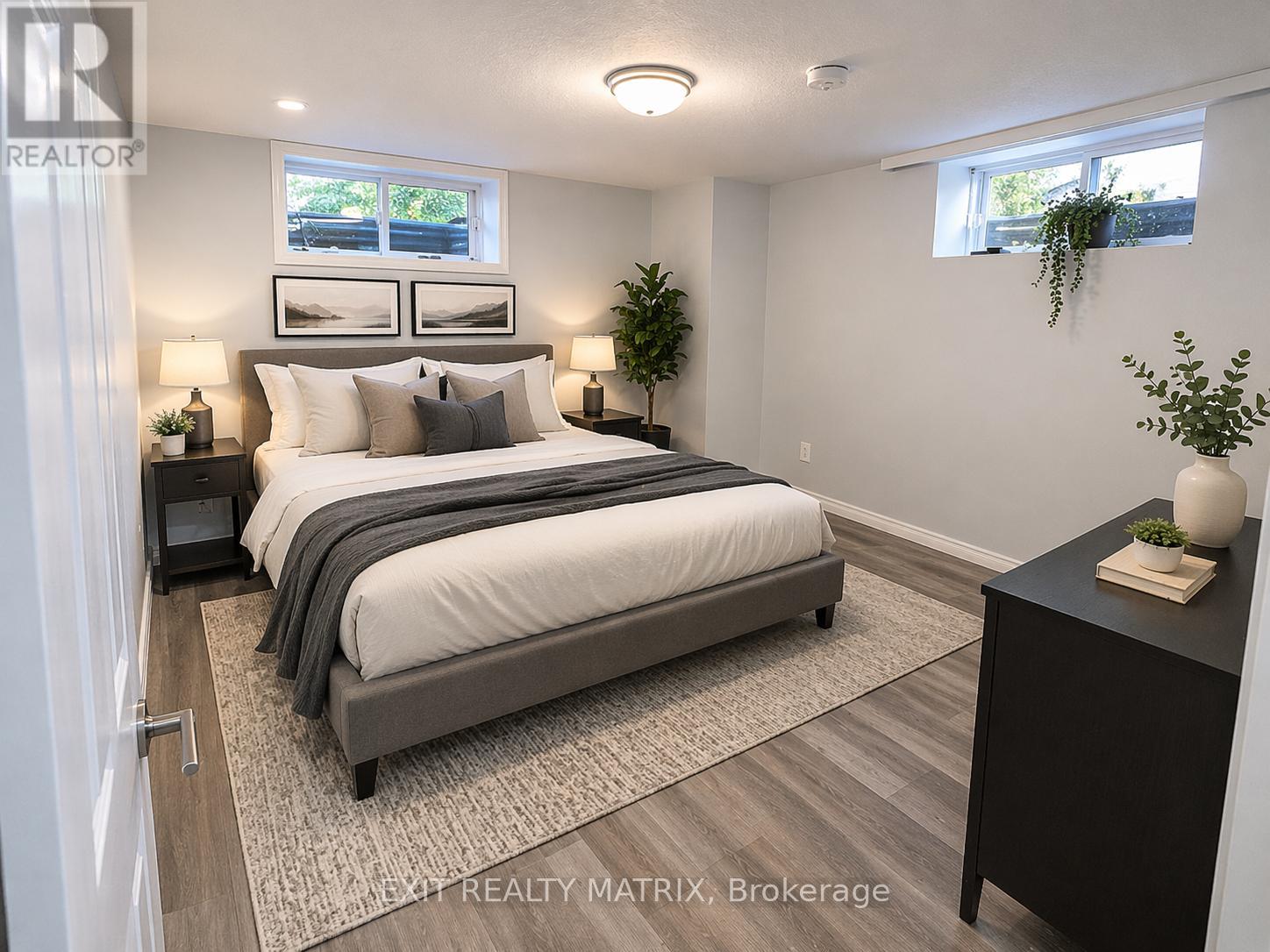 1740 SAINT-LAURENT STREET - 23