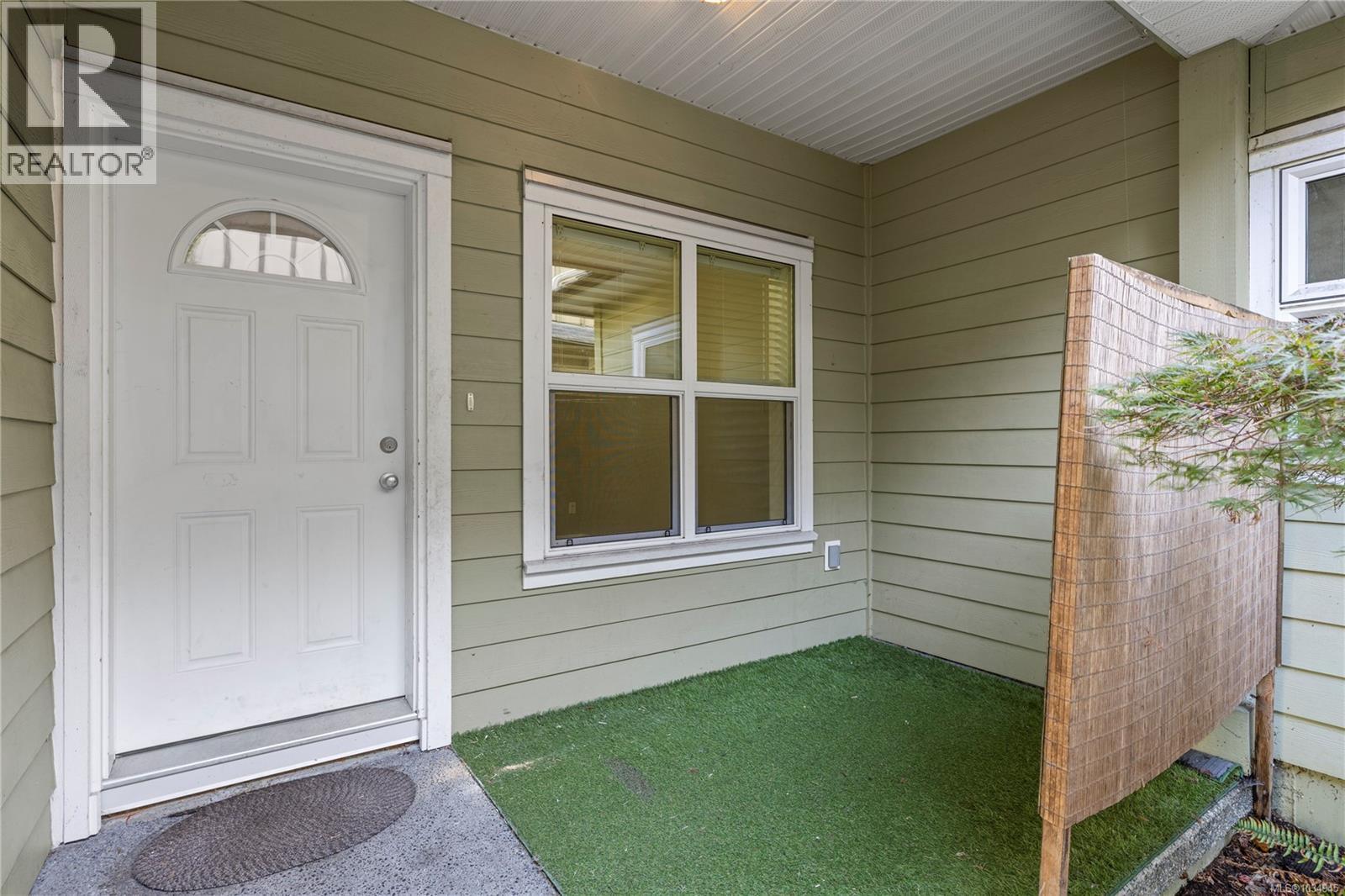 #102 582 Rosehill St - 11