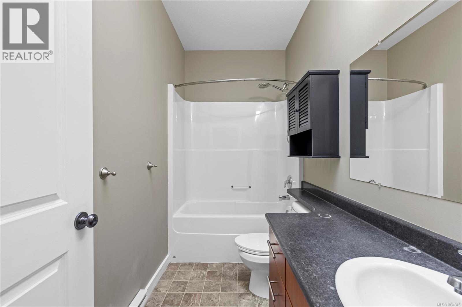 #102 582 Rosehill St - 20