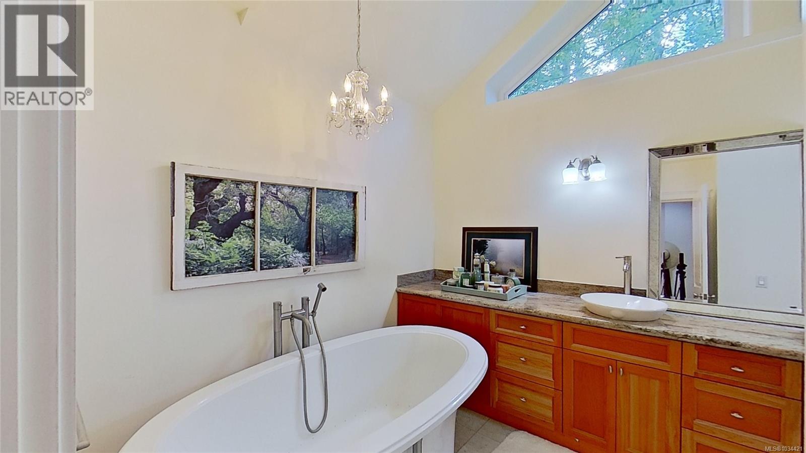 2280 South Rd - 33