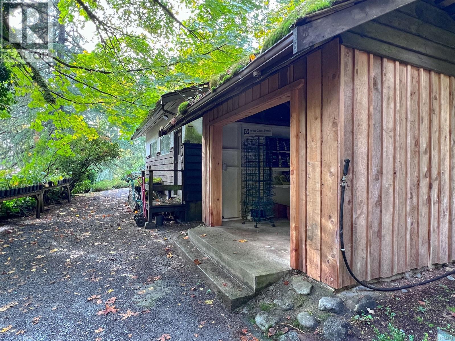 2280 South Rd - 64