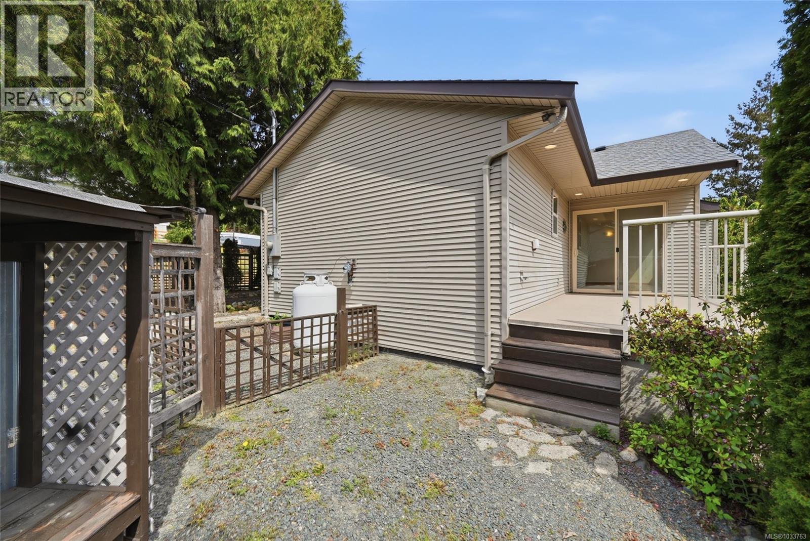 1758 Martini Way - 34