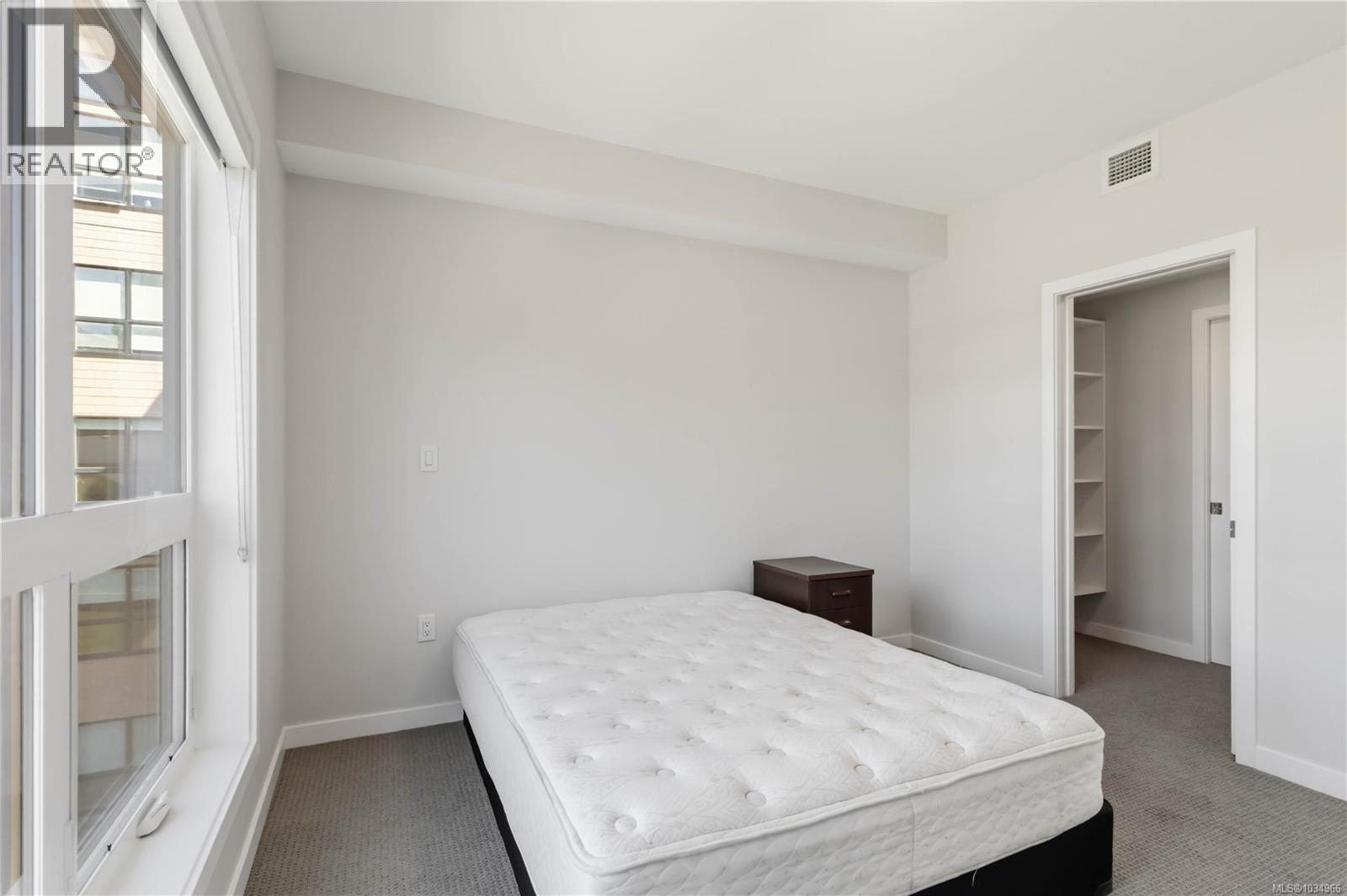 #307 4030 Shelbourne St - 20