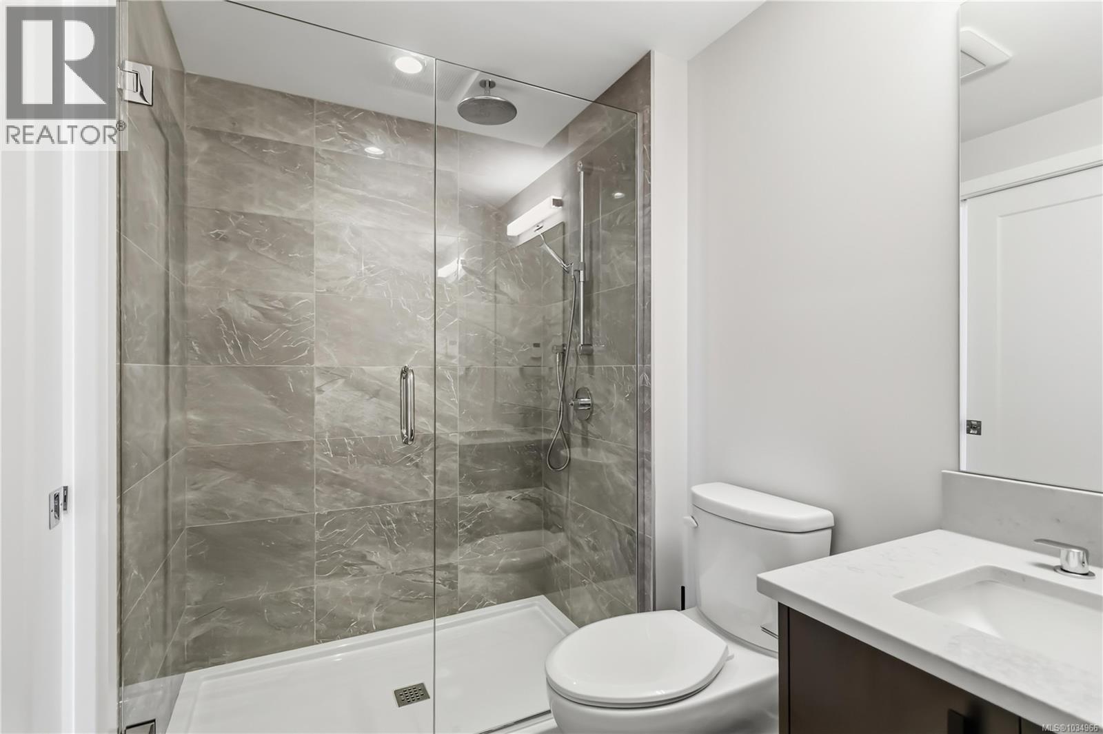 #307 4030 Shelbourne St - 24
