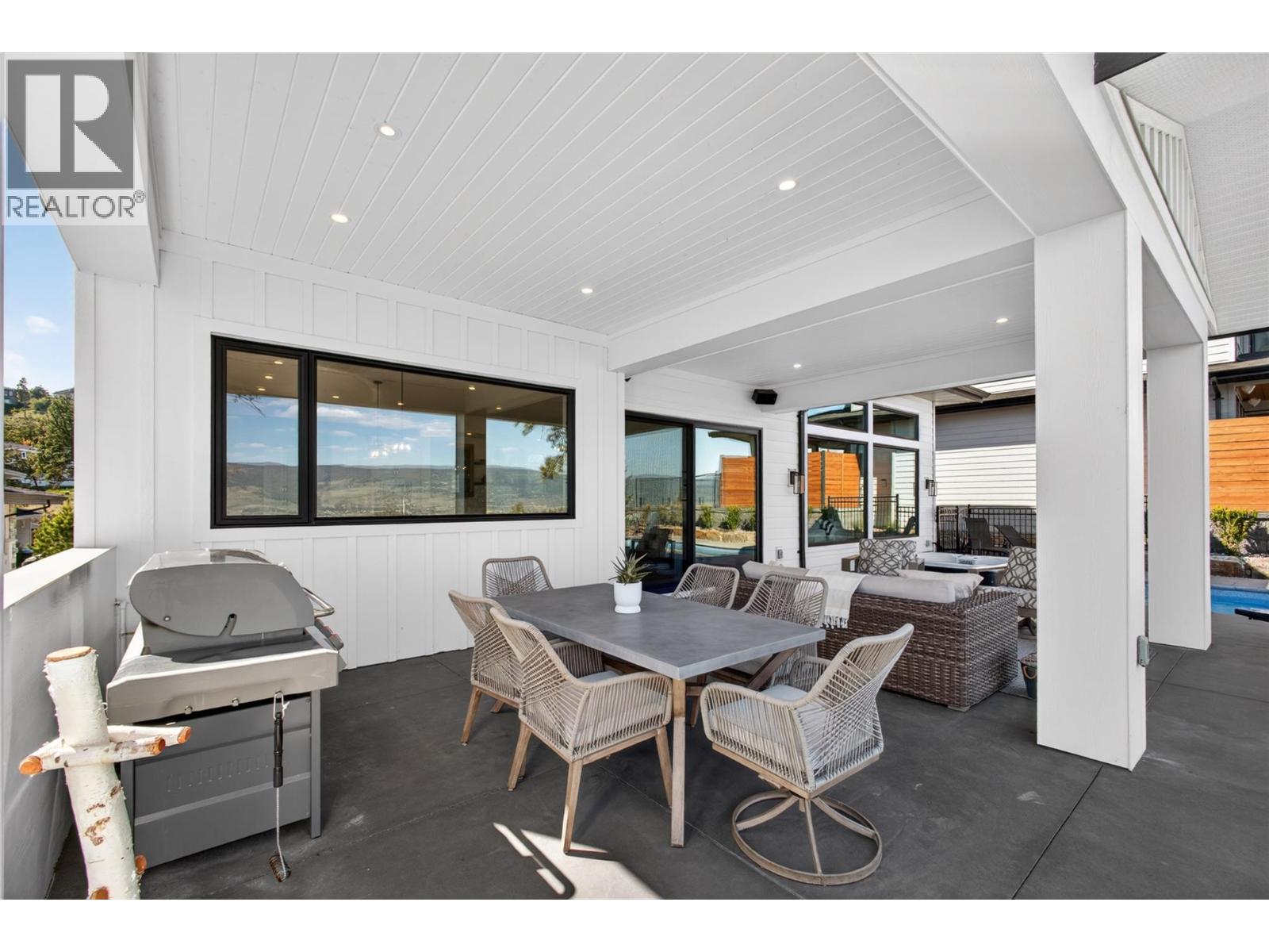 266 Summer Wood Drive, Kelowna