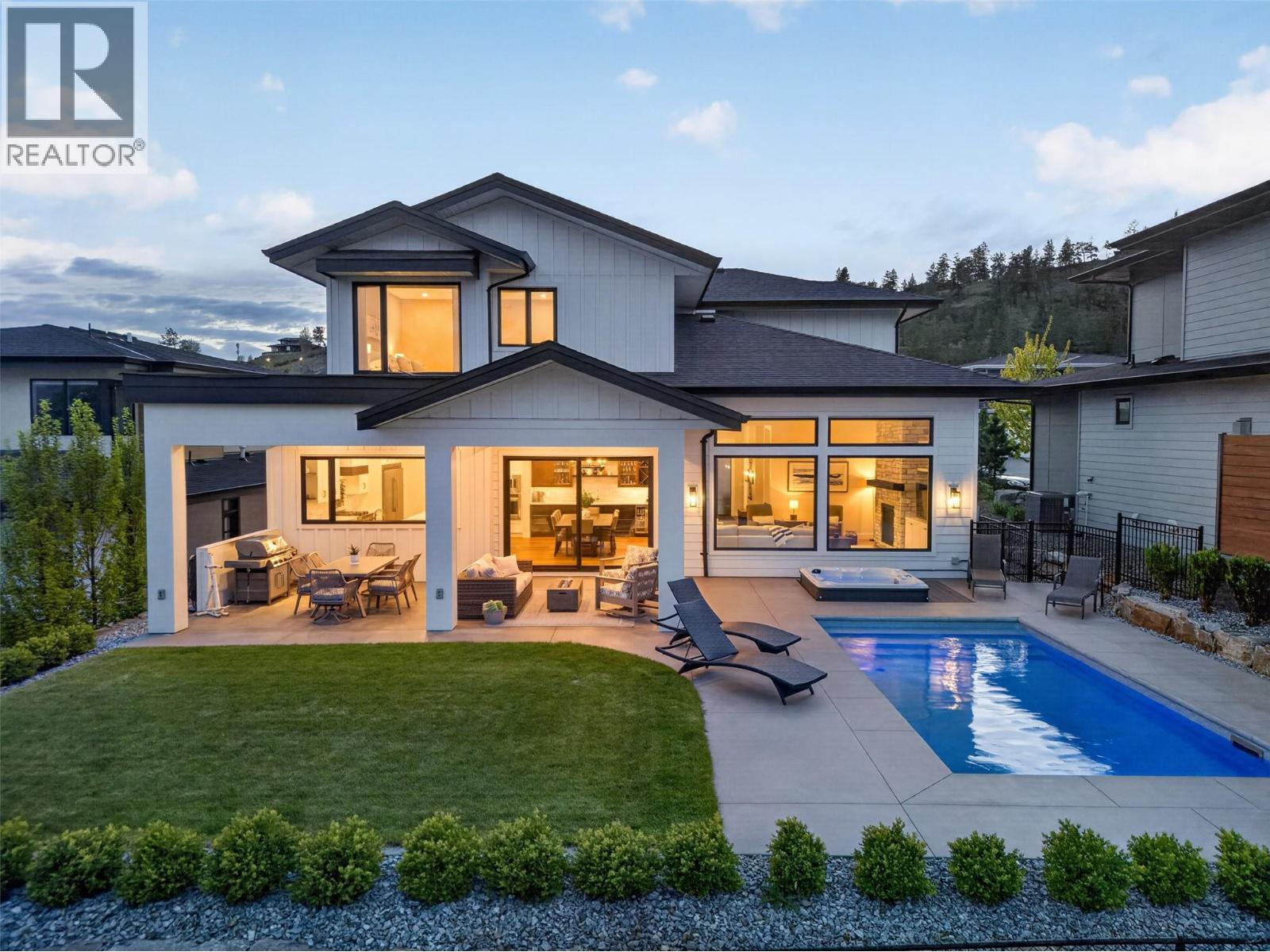 266 Summer Wood Drive, Kelowna