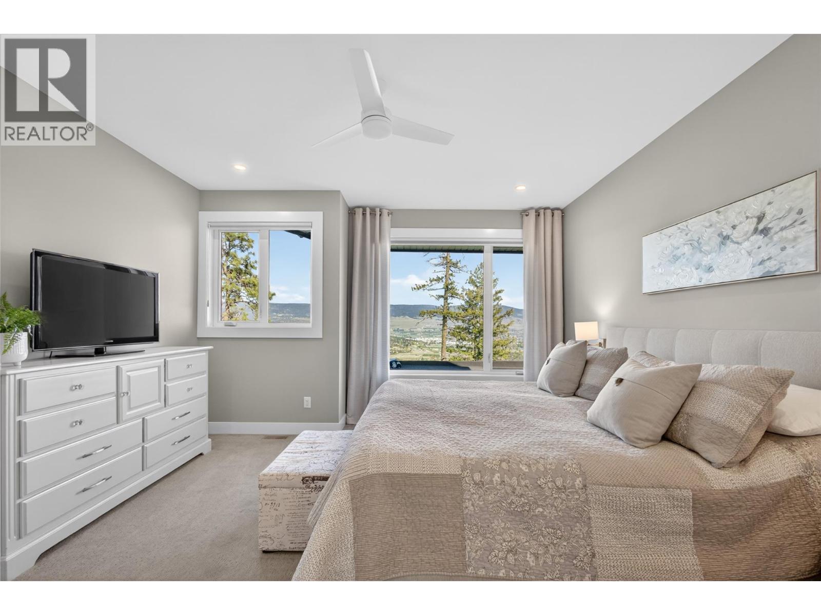 266 Summer Wood Drive, Kelowna