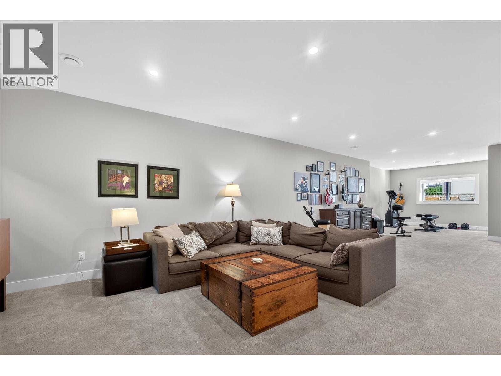 266 Summer Wood Drive, Kelowna