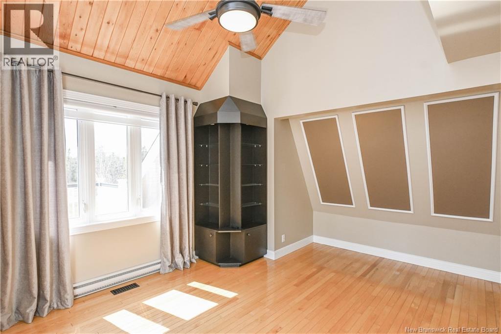 14 Chaleur Street - 34