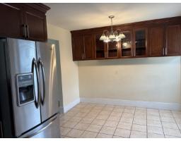 14863 87a Avenue, Surrey, BC V3S5X4 Photo 6