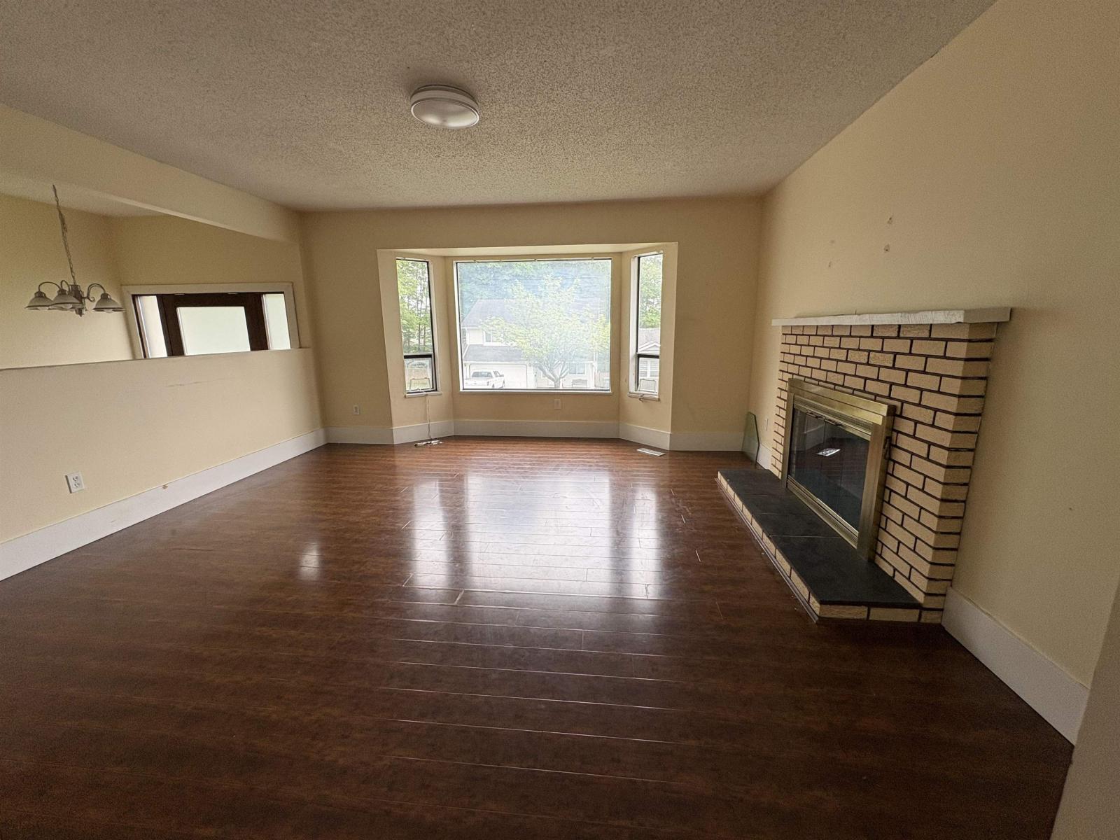 14863 87A Avenue - photo 2