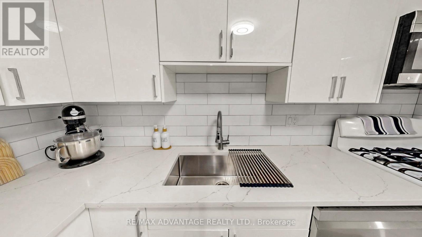 #67 476 WILKINS STREET - 13