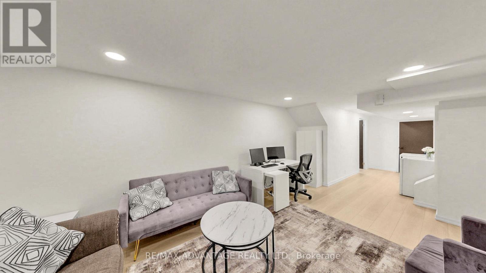 #67 476 WILKINS STREET - 34