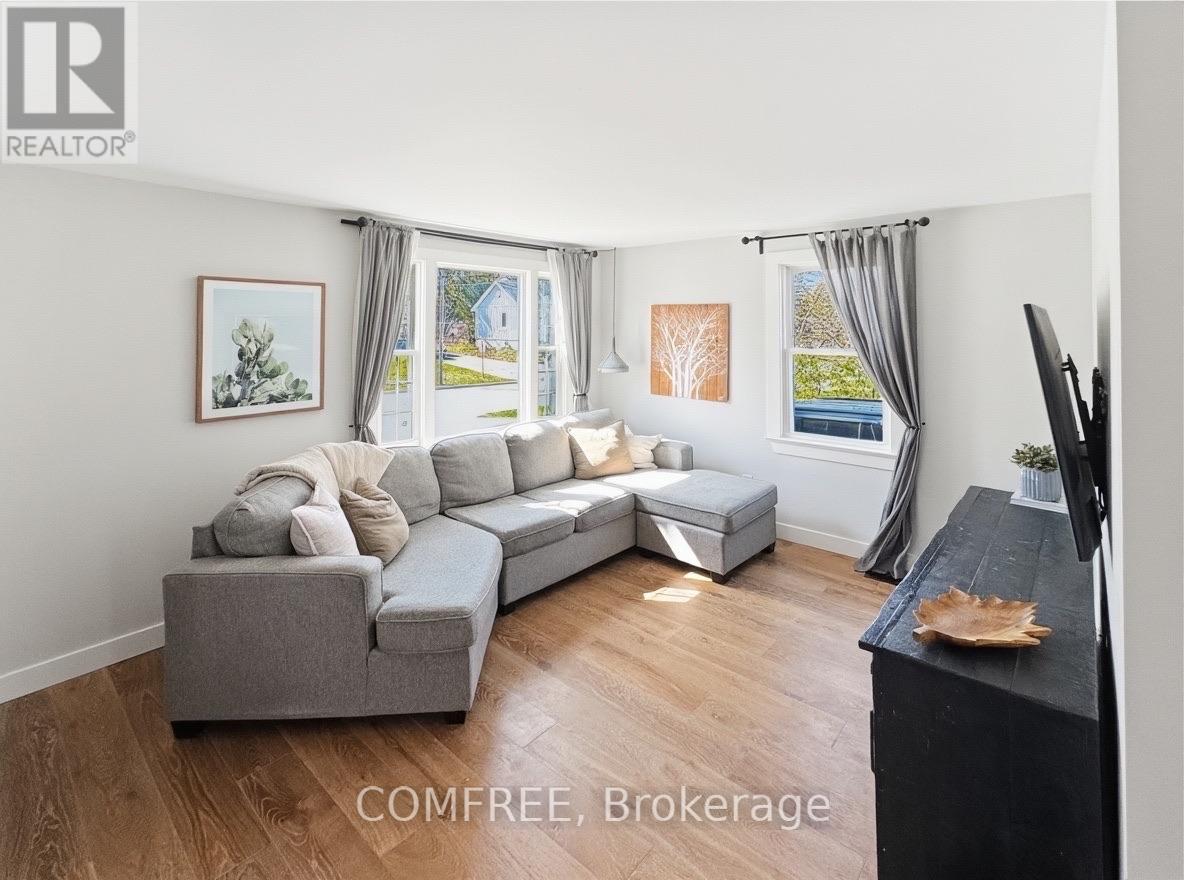 70 GUNN STREET - 3