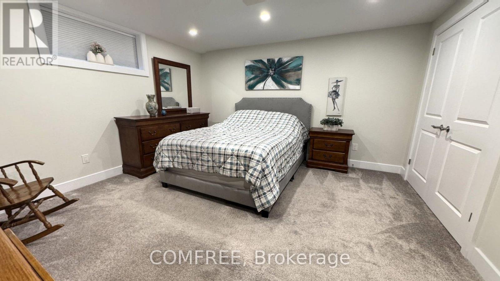 15 NIGHTFALL COURT - 20