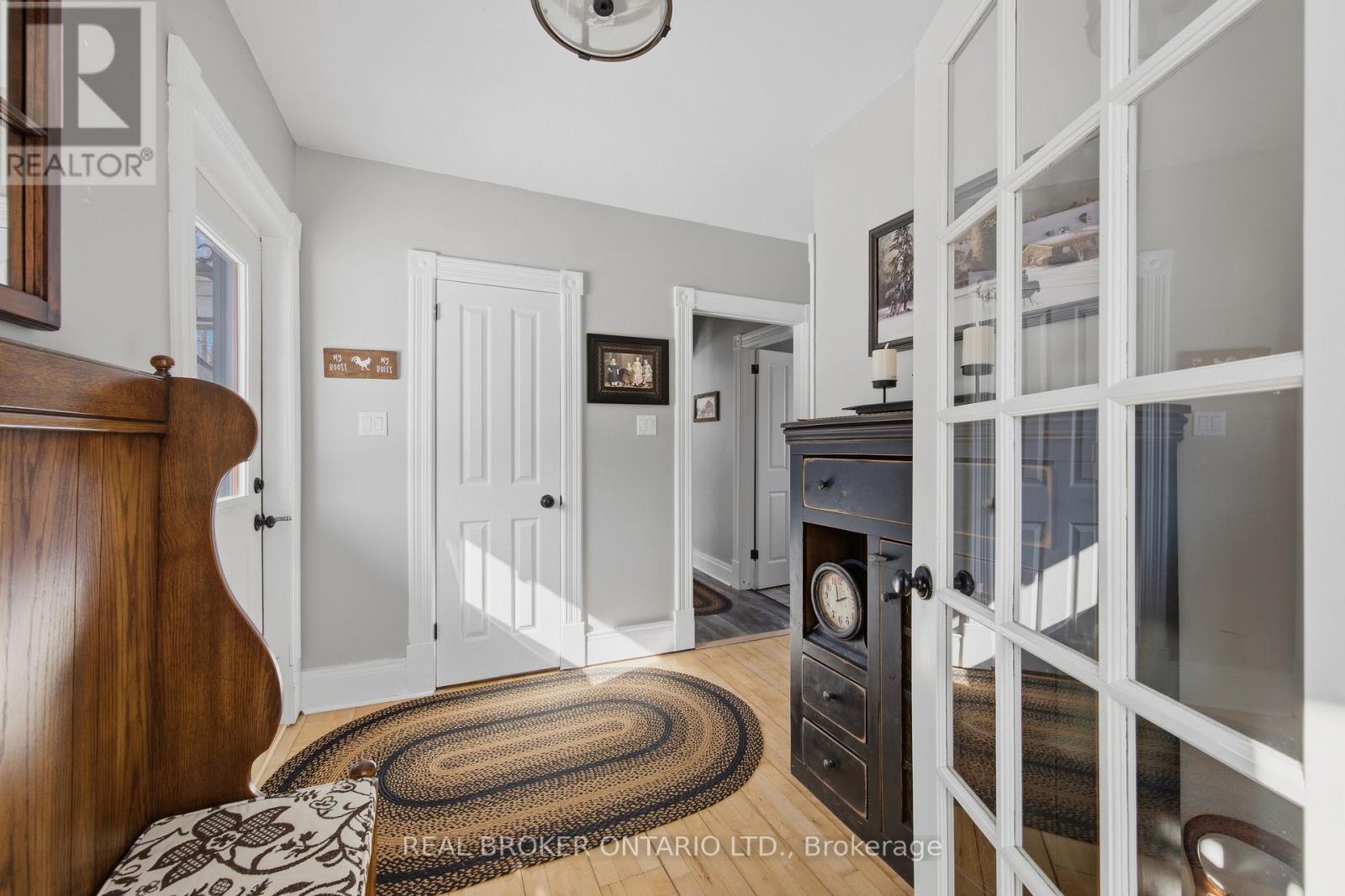 2090 BEACH ROAD - 22
