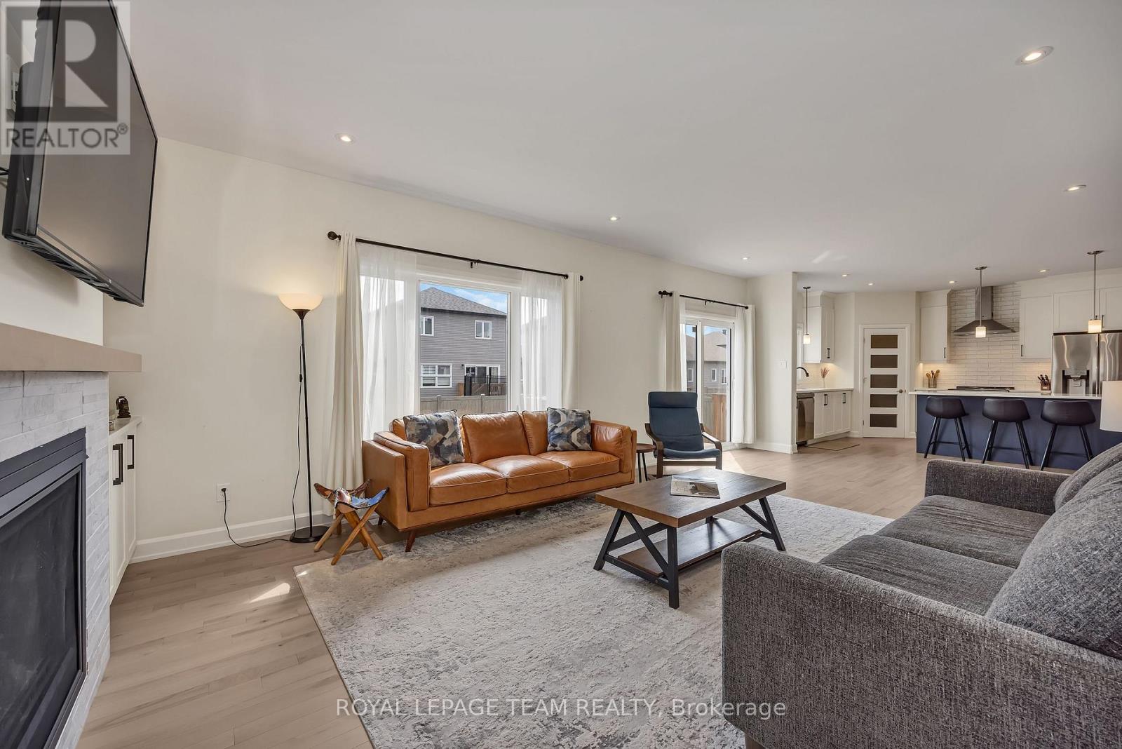 340 MOONLIGHT DRIVE - 11