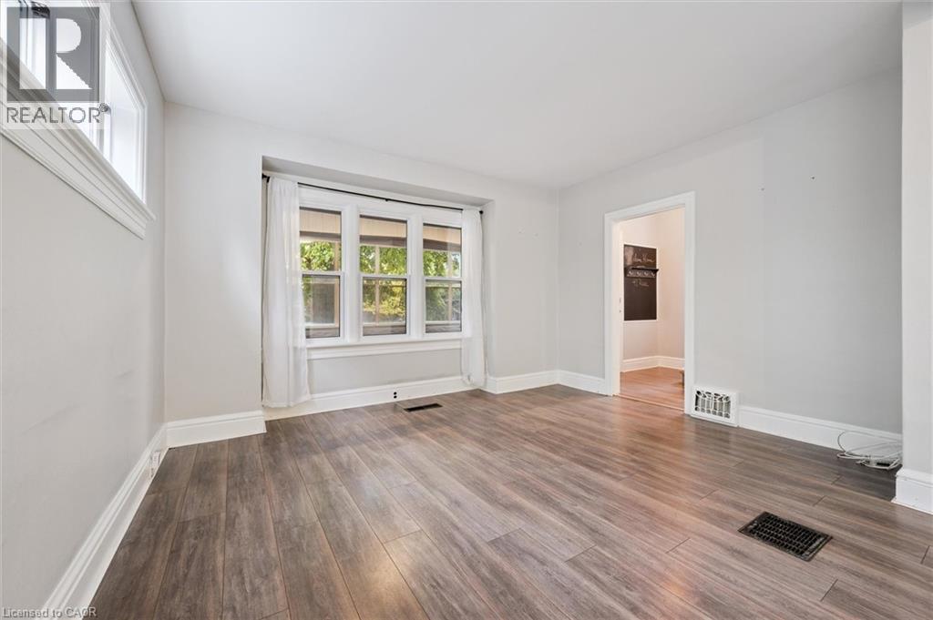 41 ROSE Street - 6