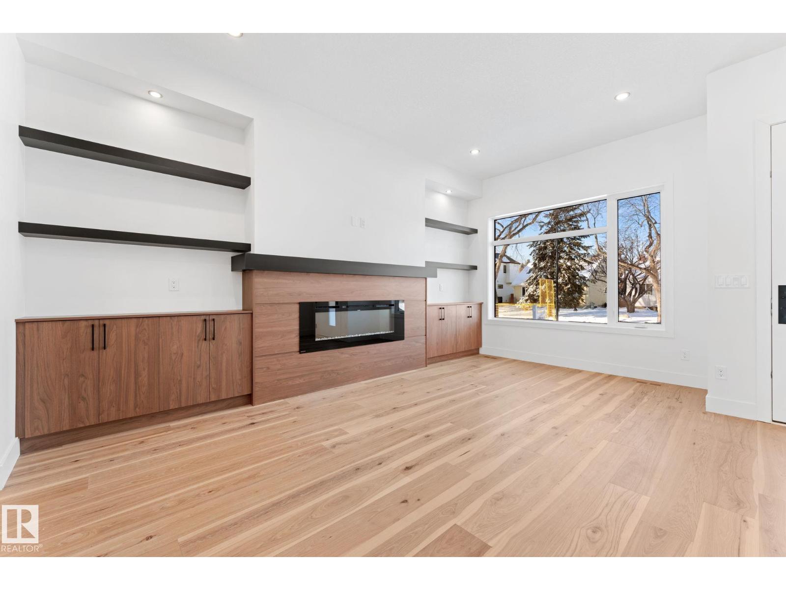 11019 132 St NW - 5