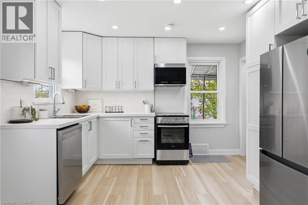 12 VALLEY Road - 4