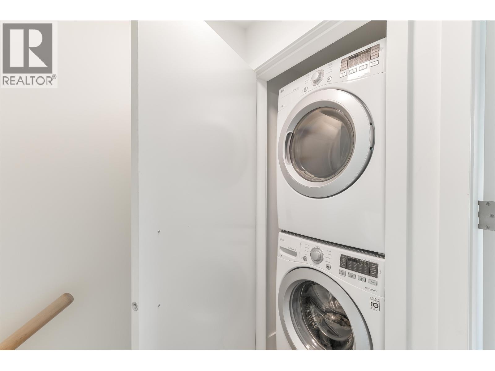 3 Bed, 3 Bath House for Sale in Vancouver – 7331 GRANVILLE STREET, Vancouver - Image 2