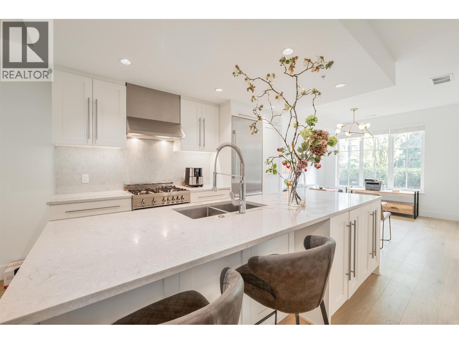 3 Bed, 3 Bath House for Sale in Vancouver – 7331 GRANVILLE STREET, Vancouver - Image 8