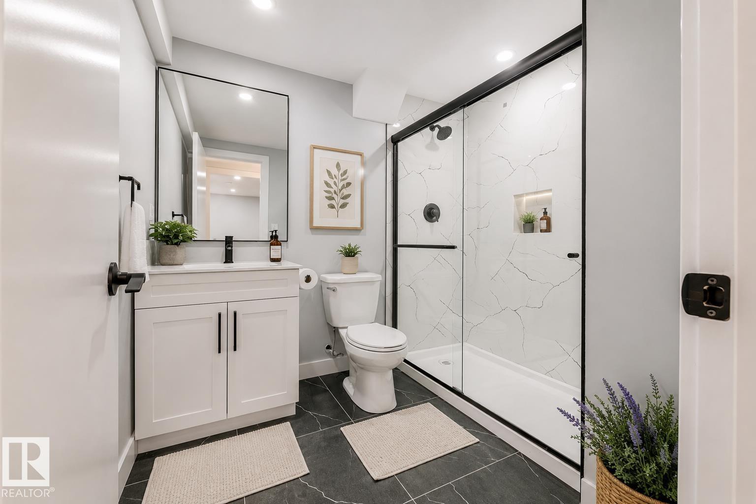 11828 50 ST NW - 31